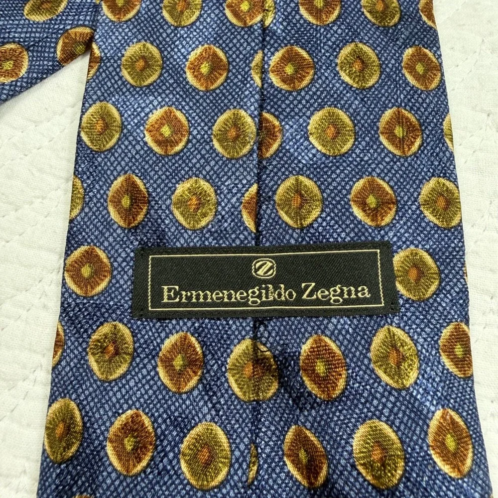 Ermenegildo Zegna Mens Tie 100% Silk‎ Italy Geometric Medallion Blue Gold EUC